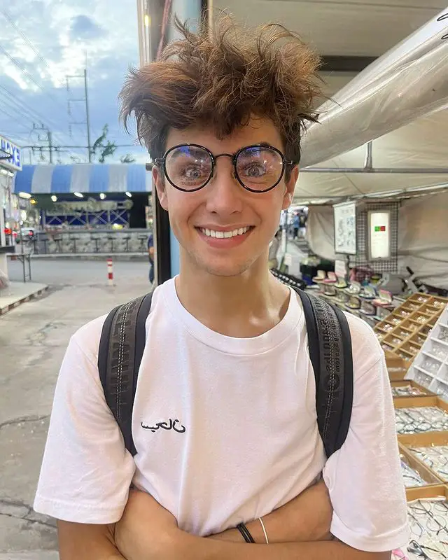 Kyle Thomas Tiktok Age Height Girlfriend And Net Worth